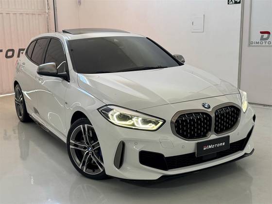 BMW M 135i 2.0 16V TURBO GASOLINA XDRIVE AUTOMÁTICO BMW M 135i 2.0 16V TURBO GASOLINA XDRIVE AUTOMÁTICO